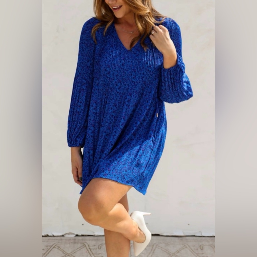 Skies Are Blue Pleated Vibrant Long Sleeve Dress